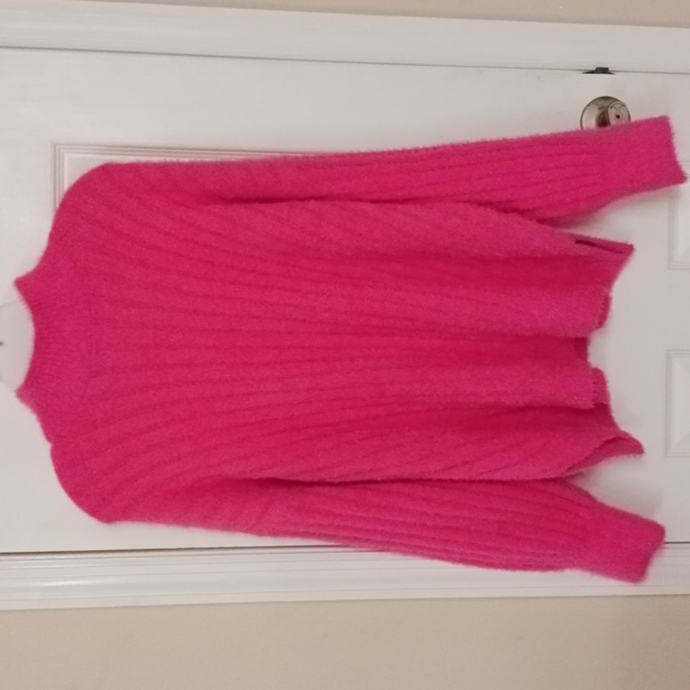 Jessica Simpson size Large over-sized mock turtleneck/crew, pull-over sweater